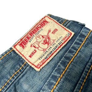 True Religion Jeans Men's Size 31 Blue Denim Cotton Straight Leg 5-Pocket Design